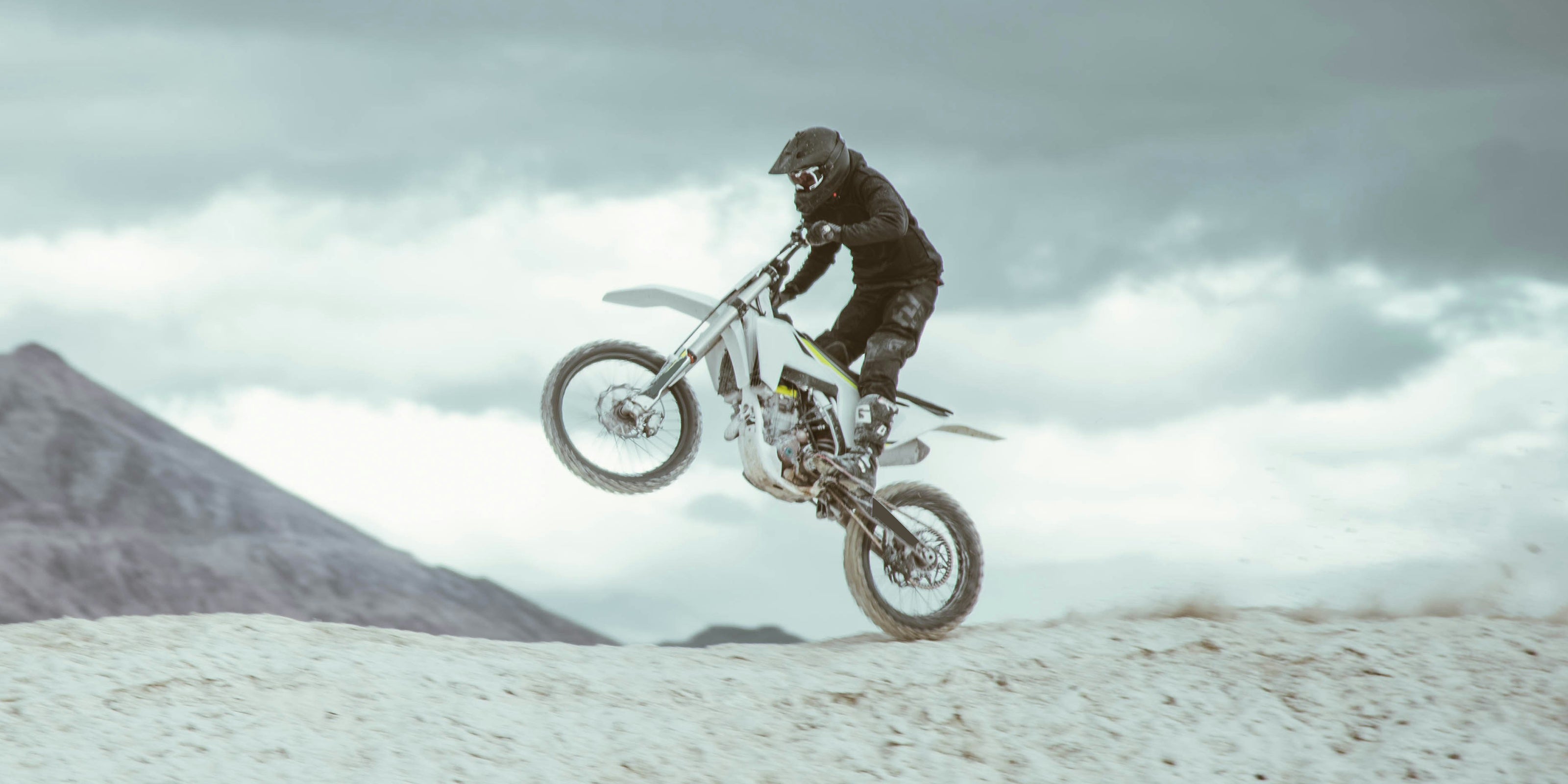 electric dirt bike